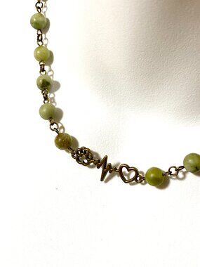 Fern Green Serpentine Short Necklace, Gemstone & Bronze Paw Print Heart Beat